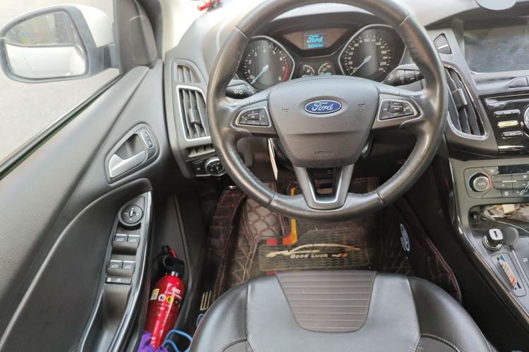 Used Ford Focus 2017 Sedan 1.6L Automatic Fashion Edition Smart Drive Version Steering Wheel
