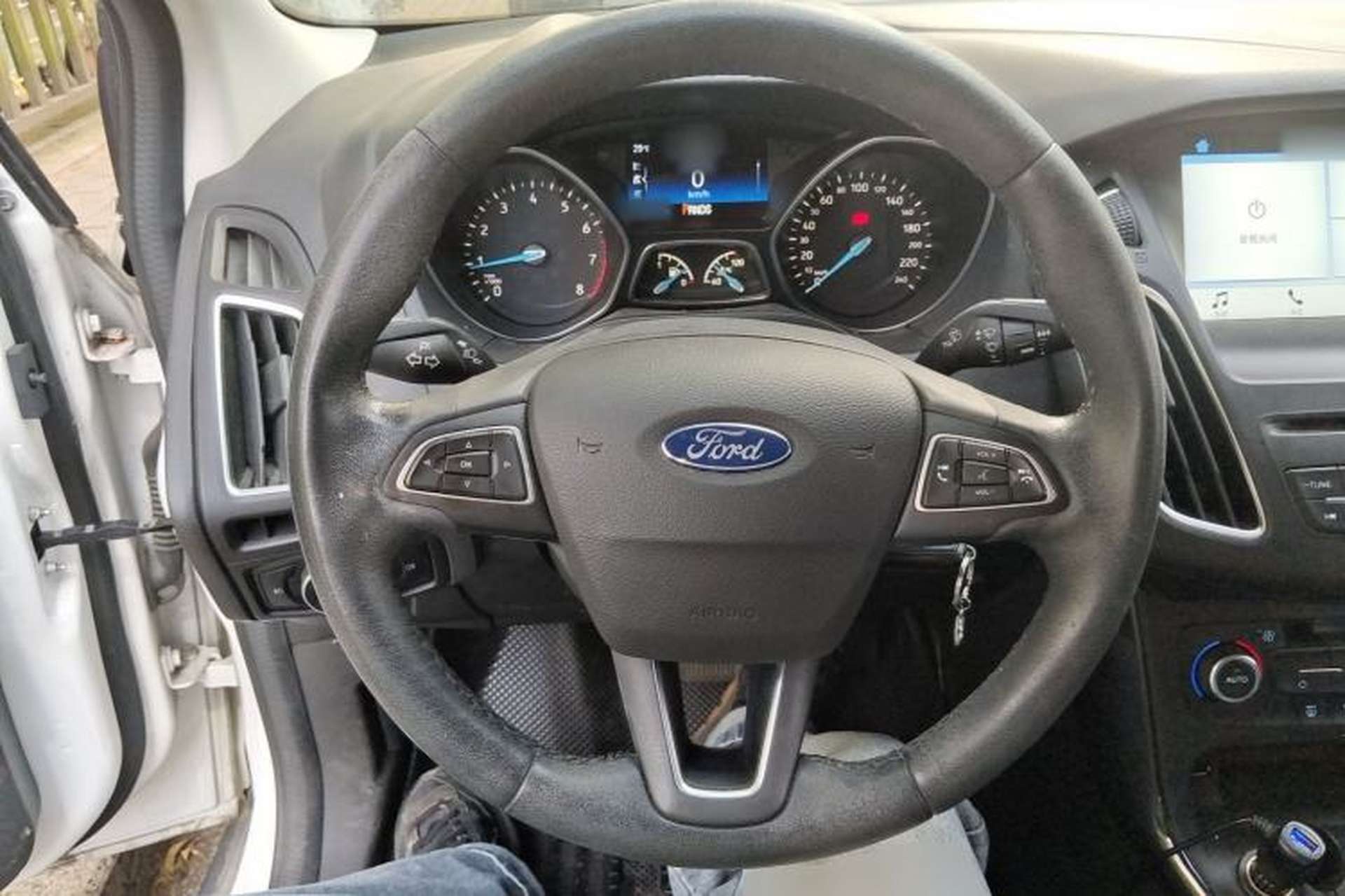 Used Ford Focus 2017 Sedan EcoBoost 180 Automatic Elite Model Steering Wheel