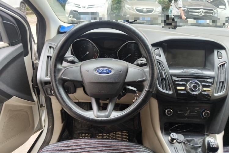 Used Ford Focus 2017 Sedan 1.6L Manual Comfort Plus SmartDrive Edition Steering Wheel