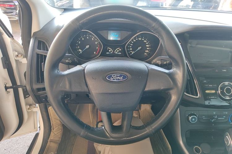 Used Ford Focus 2017 Hatchback 1.6L Automatic Comfort Plus SmartDrive Edition Steering Wheel