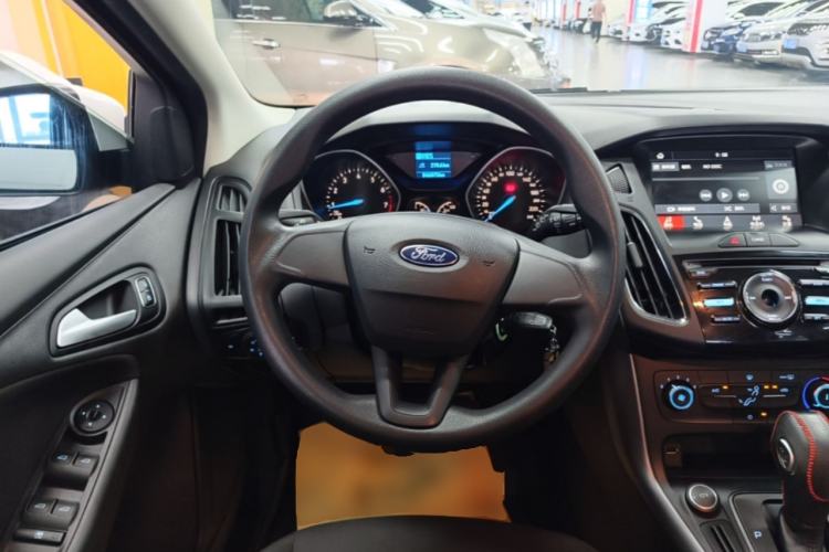 Used Ford Focus 2017 Hatchback 1.6L Automatic Comfort Plus SmartDrive Edition Steering Wheel