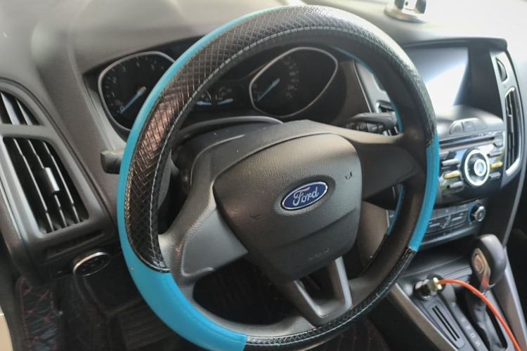 Used Ford Focus 2017 Hatchback 1.6L Automatic Comfort Plus SmartDrive Edition Steering Wheel
