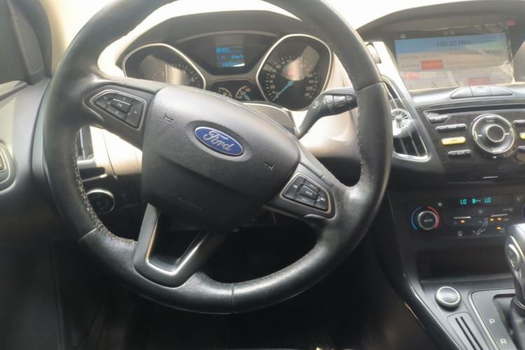 Used Ford Focus 2017 Sedan 1.6L Automatic Fashion Edition Smart Drive Version Steering Wheel