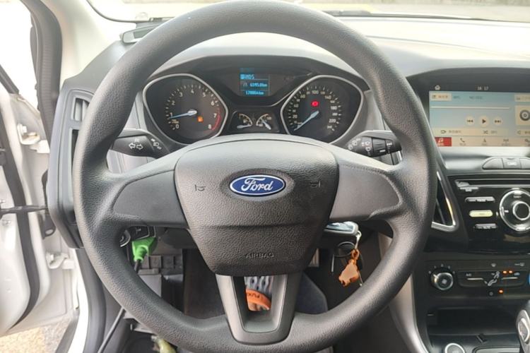 Used Ford Focus 2017 Hatchback 1.6L Automatic Comfort Plus SmartDrive Edition Steering Wheel