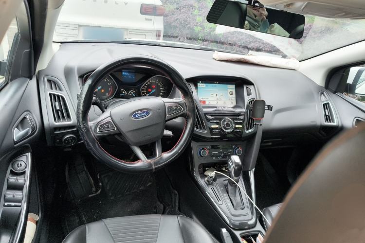 Used Ford Focus 2017 Sedan 1.6L Automatic Fashion Edition Smart Drive Version Steering Wheel