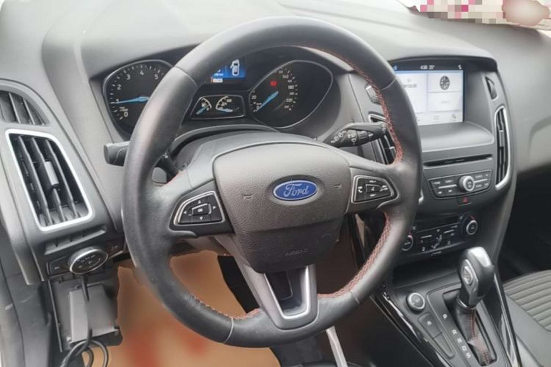 Used Ford Focus 2017 1.5T CTCC White and Black Limited Edition Steering Wheel