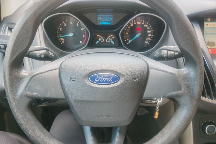 Used Ford Focus 2017 Sedan 1.6L Manual Comfort Plus SmartDrive Edition Steering Wheel