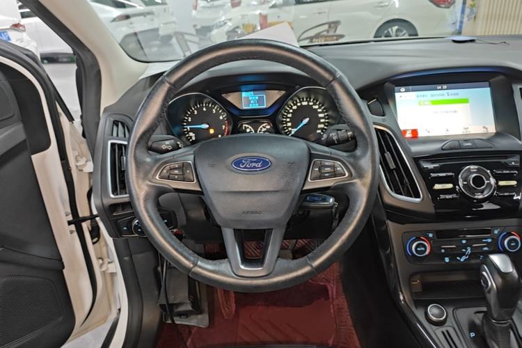 Used Ford Focus 2017 Sedan 1.6L Automatic Fashion Edition Smart Drive Version Steering Wheel