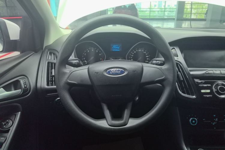 Used Ford Focus 2017 Hatchback 1.6L Automatic Comfort Plus SmartDrive Edition Steering Wheel