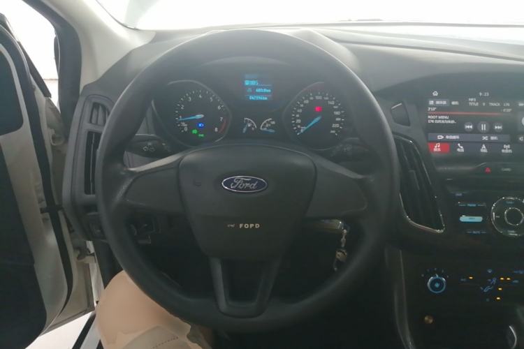 Used Ford Focus 2017 Hatchback 1.6L Automatic Comfort Plus SmartDrive Edition Steering Wheel