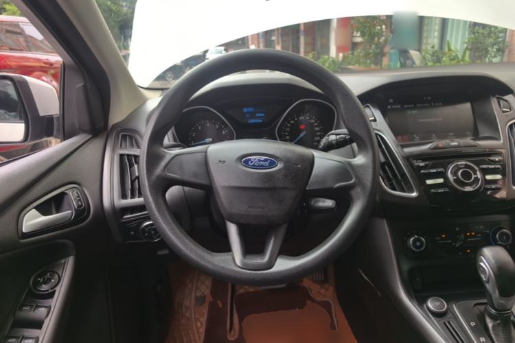 Used Ford Focus 2017 Hatchback 1.6L Automatic Comfort Plus SmartDrive Edition Steering Wheel