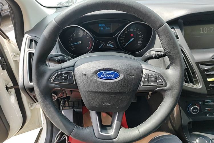 Used Ford Focus 2017 Sedan 1.6L Automatic Fashion Edition Smart Drive Version Steering Wheel
