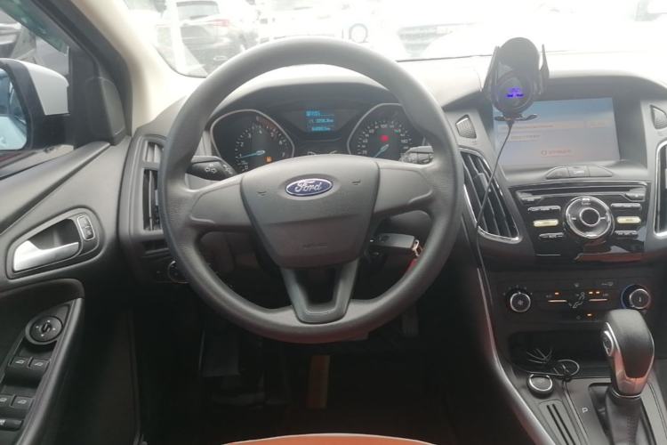 Used Ford Focus 2017 Hatchback 1.6L Automatic Comfort Plus SmartDrive Edition Steering Wheel