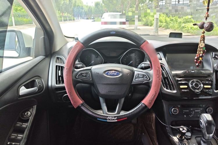 Used Ford Focus 2017 Sedan 1.6L Automatic Fashion Edition Smart Drive Version Steering Wheel