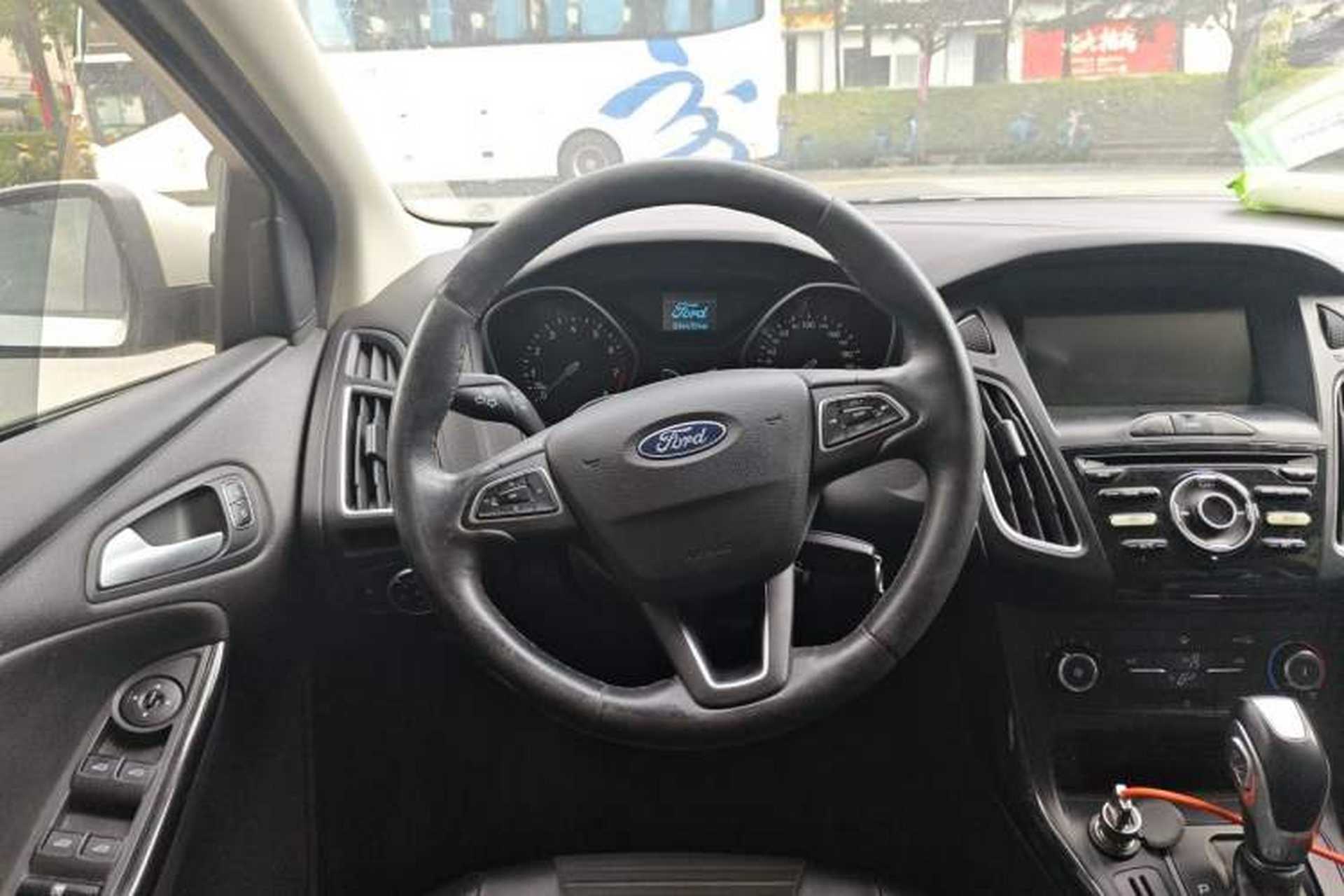 Used Ford Focus 2017 Hatchback 1.6L Automatic Fashion Edition Smart Drive Version Steering Wheel