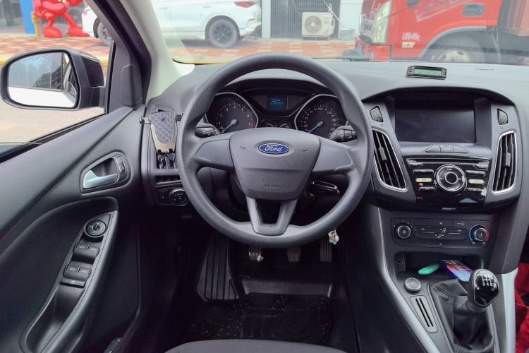 Used Ford Focus 2017 Hatchback 1.6L Manual Comfort Plus SmartDrive Edition Steering Wheel