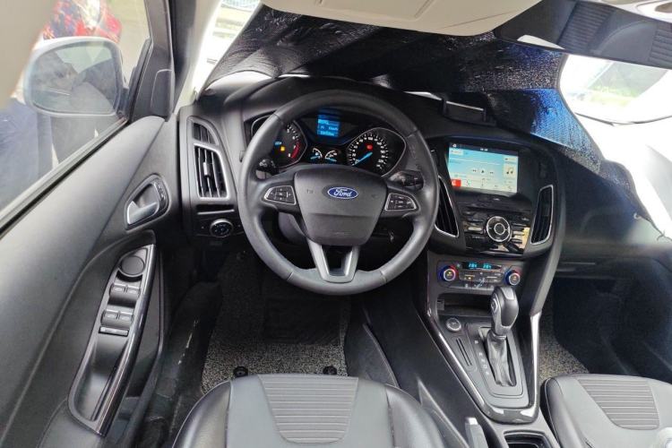 Used Ford Focus 2017 Hatchback 1.6L Automatic Fashion Edition Smart Drive Version Steering Wheel