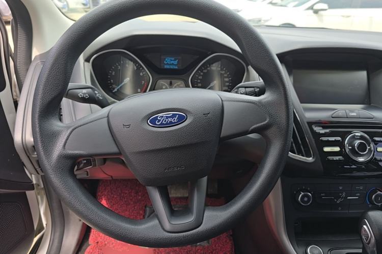 Used Ford Focus 2017 Hatchback 1.6L Automatic Comfort Plus SmartDrive Edition Steering Wheel
