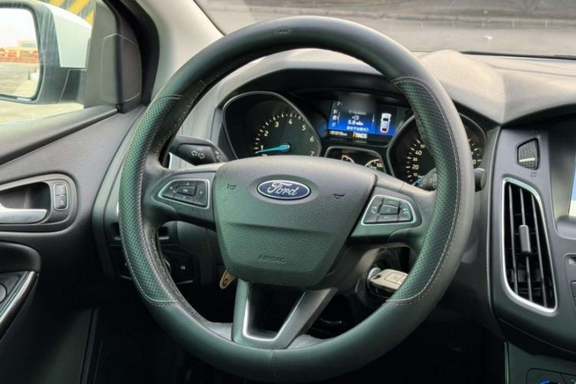 Used Ford Focus 2017 Sedan EcoBoost 180 Automatic Elite Model Steering Wheel