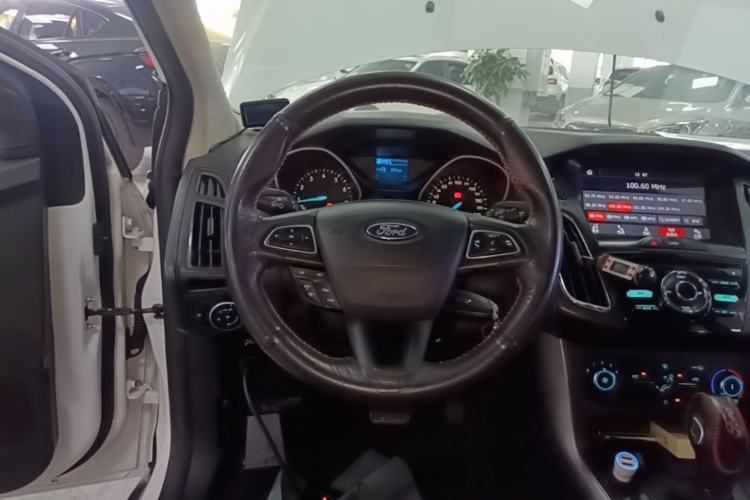 Used Ford Focus 2017 Hatchback 1.6L Automatic Comfort Plus SmartDrive Edition Steering Wheel