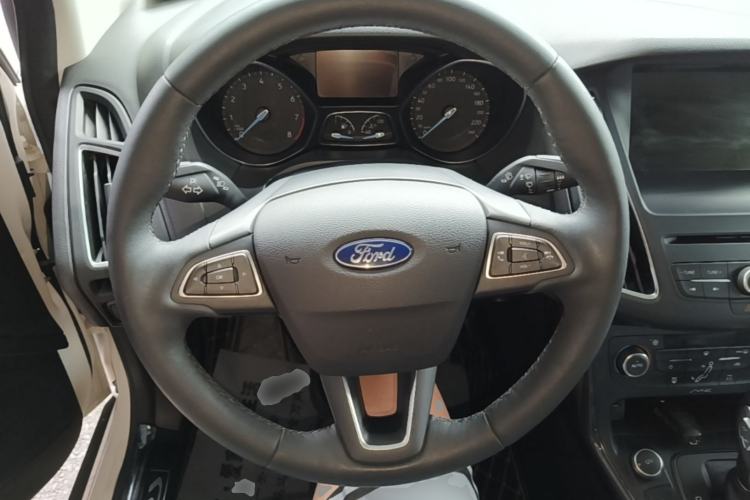 Used Ford Focus 2017 Sedan EcoBoost 180 Automatic Elite Model Steering Wheel