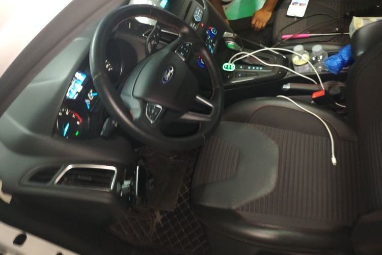 Used Ford Focus 2017 1.5T CTCC White and Black Limited Edition Steering Wheel