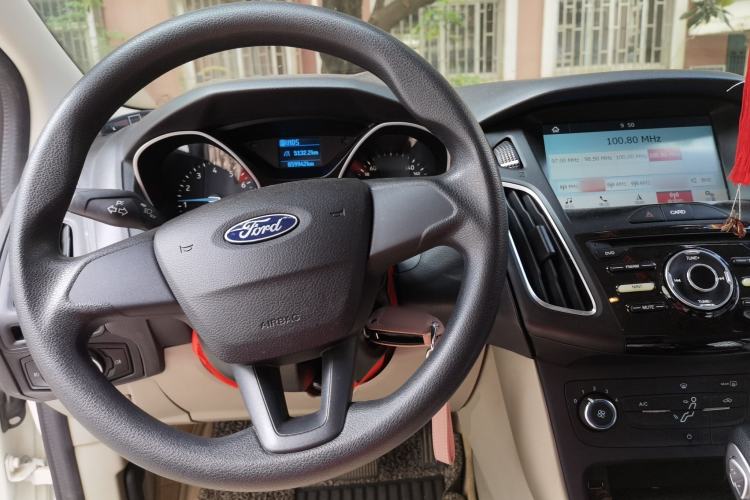 Used Ford Focus 2017 Sedan 1.6L Automatic Comfort Plus SmartDrive Edition Steering Wheel