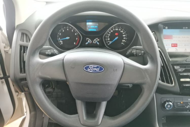 Used Ford Focus 2017 Hatchback 1.6L Automatic Comfort Plus SmartDrive Edition Steering Wheel