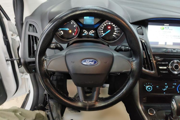 Used Ford Focus 2017 Hatchback 1.6L Automatic Comfort Plus SmartDrive Edition Steering Wheel