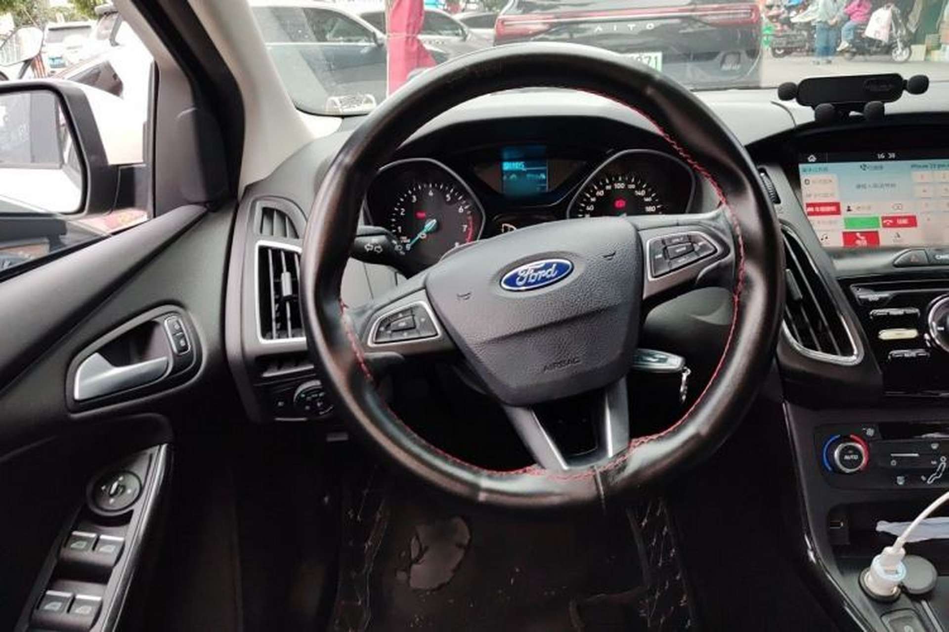 Used Ford Focus 2017 Hatchback EcoBoost 125 Automatic - Ultra-Powerful Style Edition with Smart Drive Features Steering Wheel