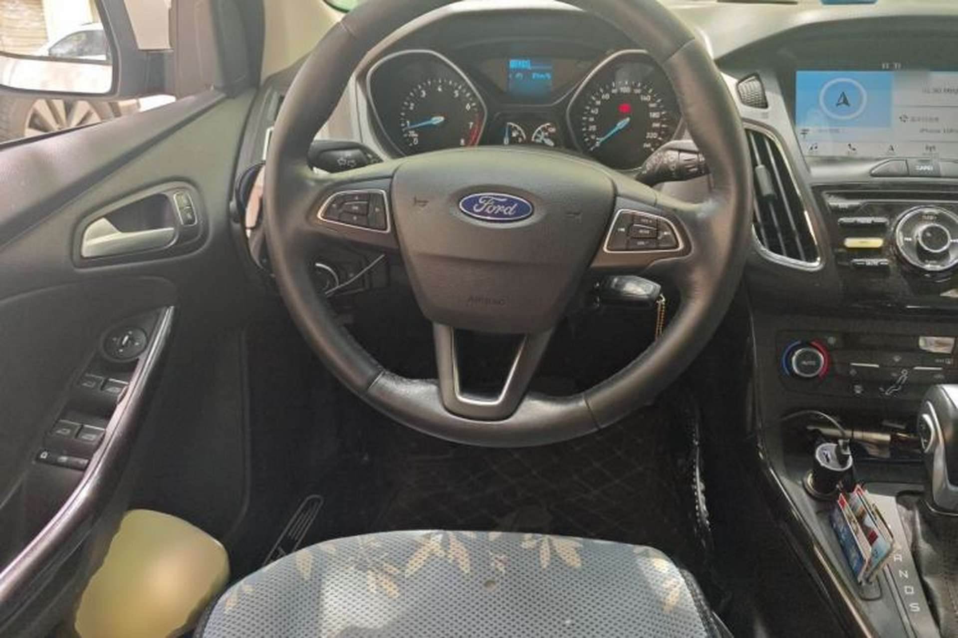 Used Ford Focus 2017 Hatchback 1.6L Automatic Fashion Edition Smart Drive Version Steering Wheel