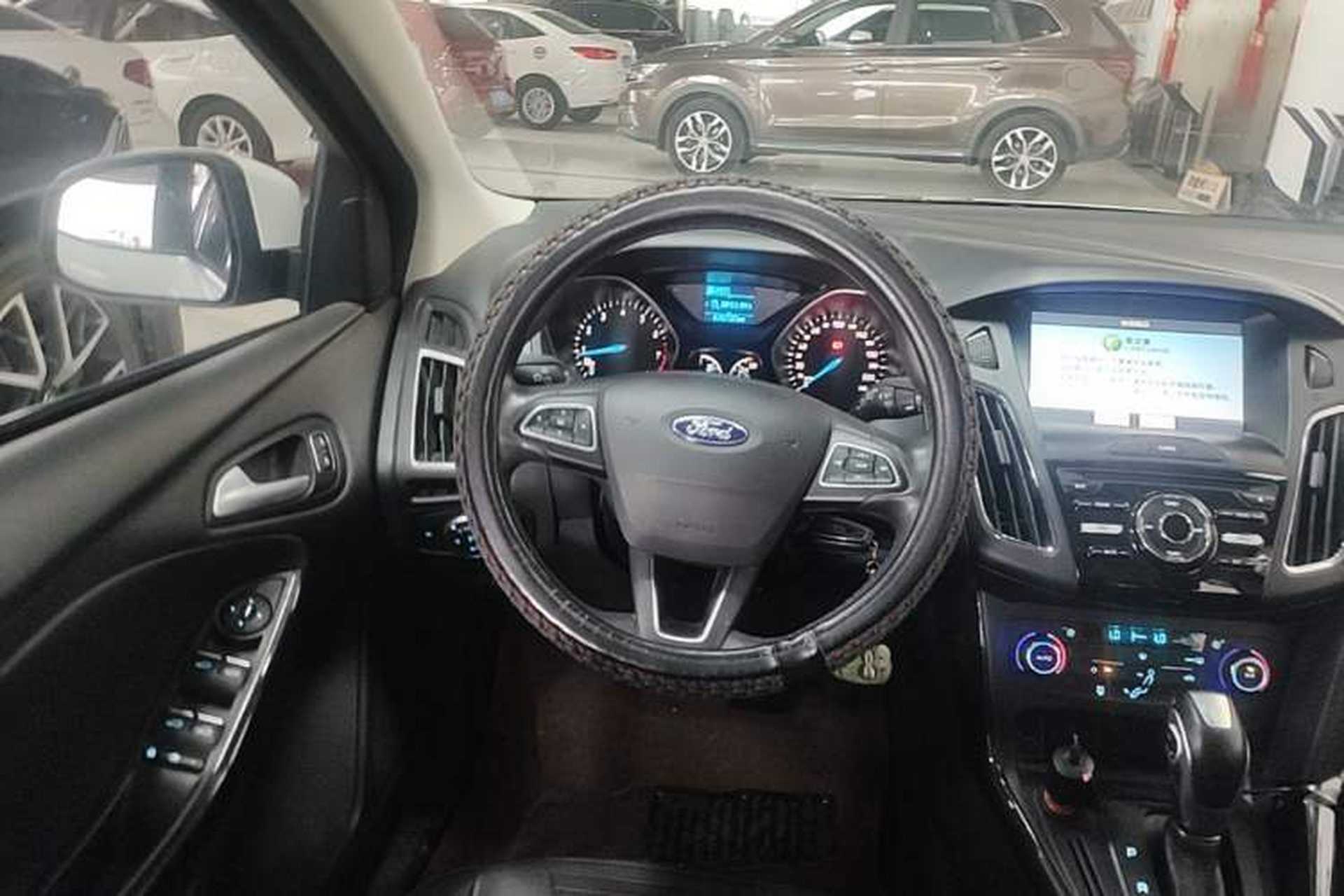 Used Ford Focus 2017 Hatchback 1.6L Automatic Fashion Edition Smart Drive Version Steering Wheel