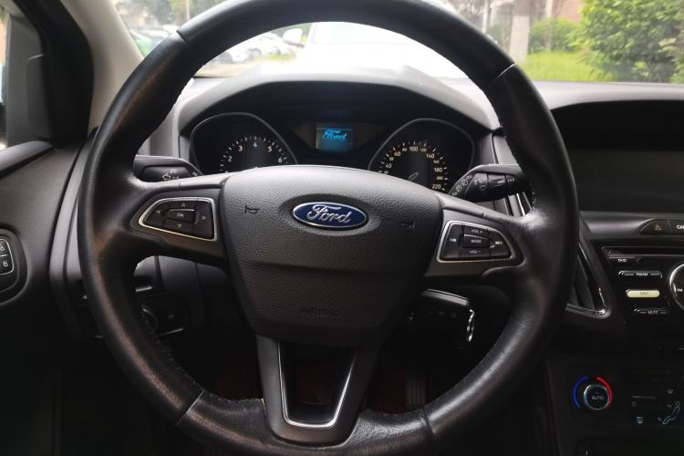 Used Ford Focus 2017 Hatchback 1.6L Automatic Fashion Edition Smart Drive Version Steering Wheel