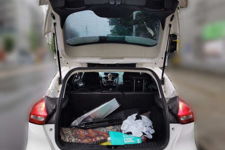 Used Ford Focus 2017 Hatchback 1.6L Automatic Fashion Edition Smart Drive Version Trunk
