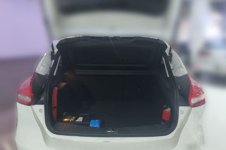 Used Ford Focus 2017 Hatchback 1.6L Automatic Fashion Edition Smart Drive Version Trunk