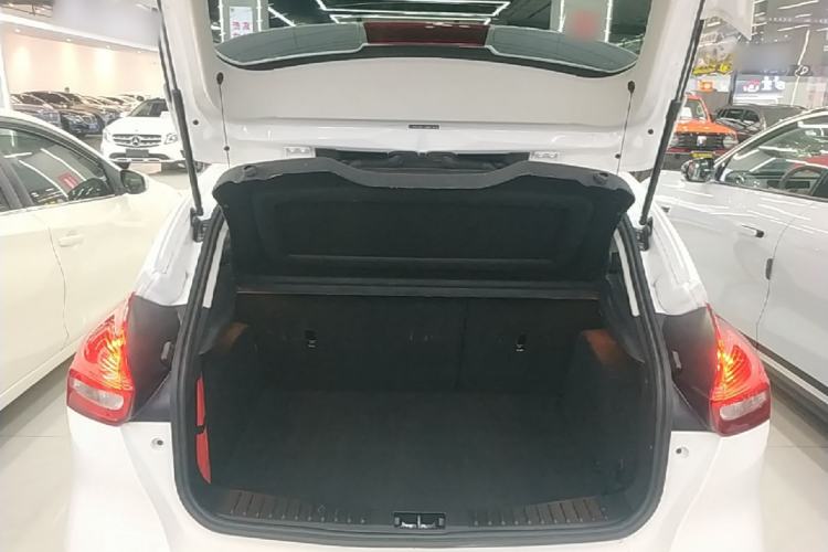 Used Ford Focus 2017 Hatchback 1.6L Automatic Fashion Edition Smart Drive Version Trunk