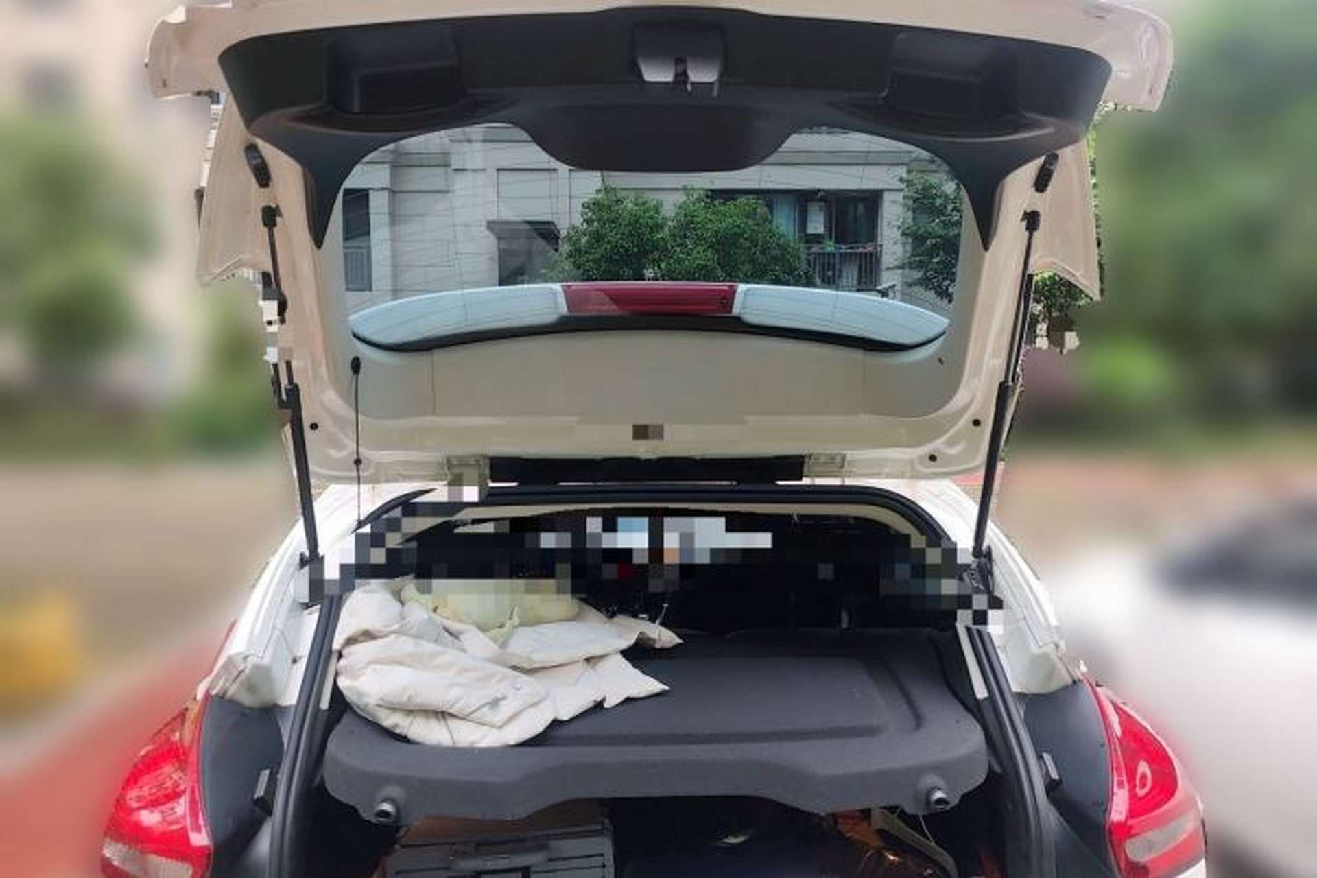 Used Ford Focus 2017 Hatchback 1.6L Automatic Fashion Edition Smart Drive Version Trunk