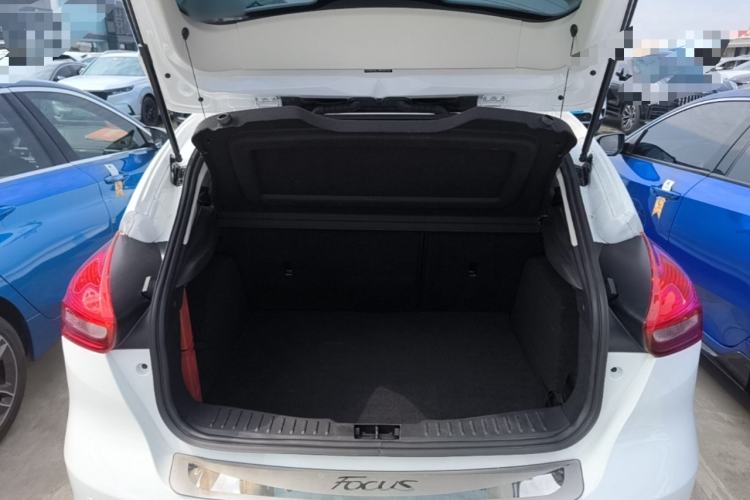 Used Ford Focus 2017 1.5T CTCC White and Black Limited Edition Trunk