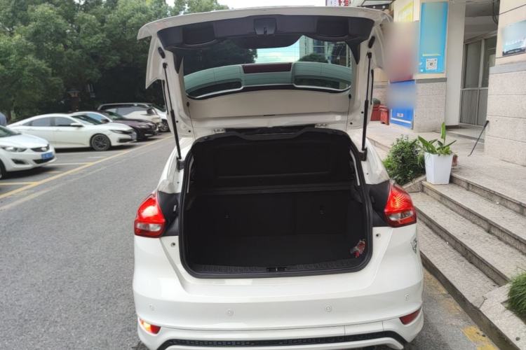 Used Ford Focus 2017 1.5T CTCC White and Black Limited Edition Trunk