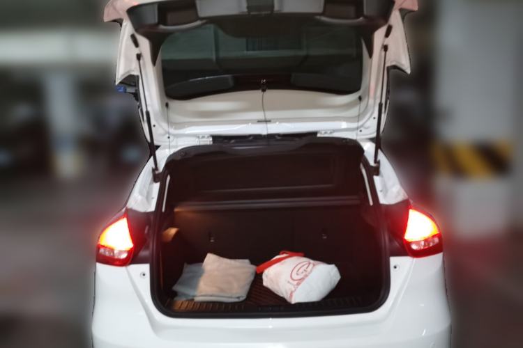 Used Ford Focus 2017 Hatchback 1.6L Automatic Fashion Edition Smart Drive Version Trunk