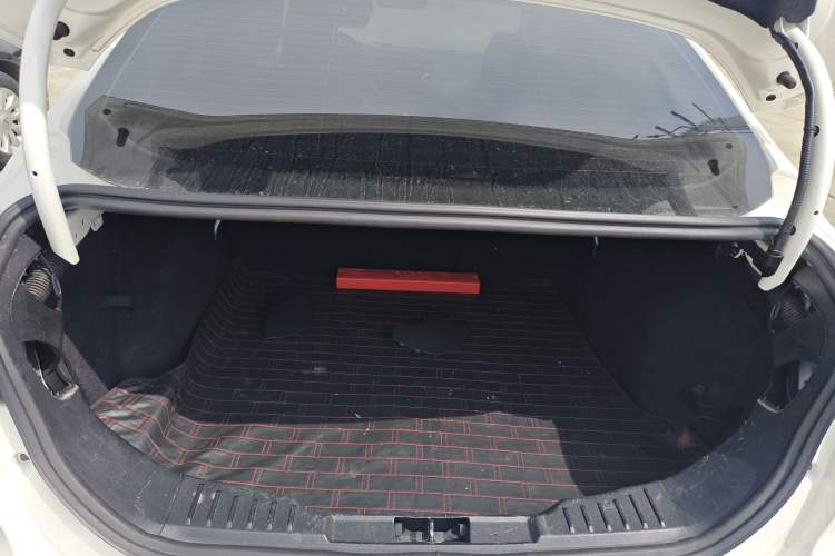 Used Ford Focus 2017 Sedan EcoBoost 180 Automatic Elite Model Trunk