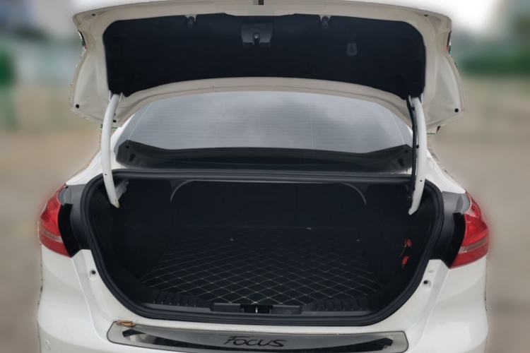 Used Ford Focus 2017 Sedan EcoBoost 180 Automatic Elite Model Trunk