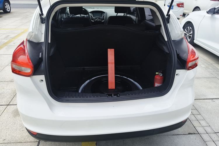 Used Ford Focus 2017 Hatchback 1.6L Automatic Comfort Plus SmartDrive Edition Trunk