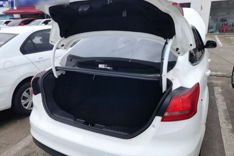 Used Ford Focus 2017 Sedan EcoBoost 180 Automatic Elite Model Trunk