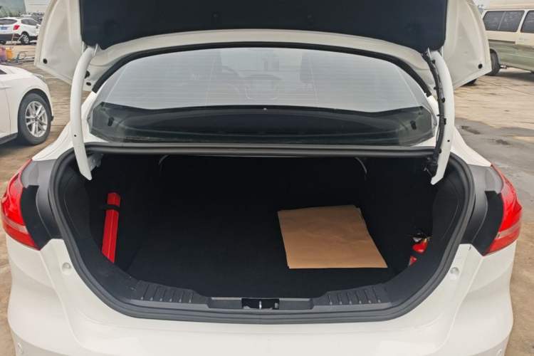 Used Ford Focus 2017 Sedan EcoBoost 180 Automatic Elite Model Trunk