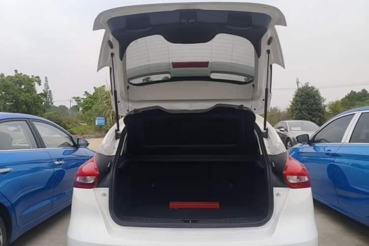 Used Ford Focus 2017 1.5T CTCC White and Black Limited Edition Trunk