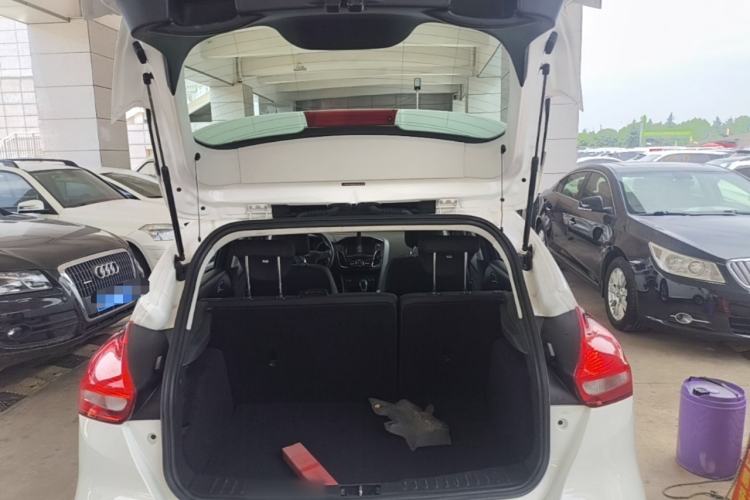 Used Ford Focus 2017 Hatchback 1.6L Automatic Comfort Plus SmartDrive Edition Trunk