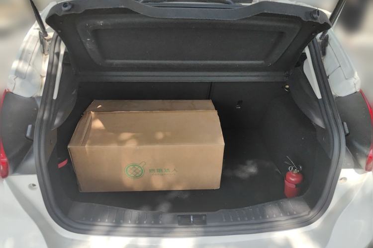 Used Ford Focus 2017 Hatchback EcoBoost 180 Automatic Elite Model Trunk