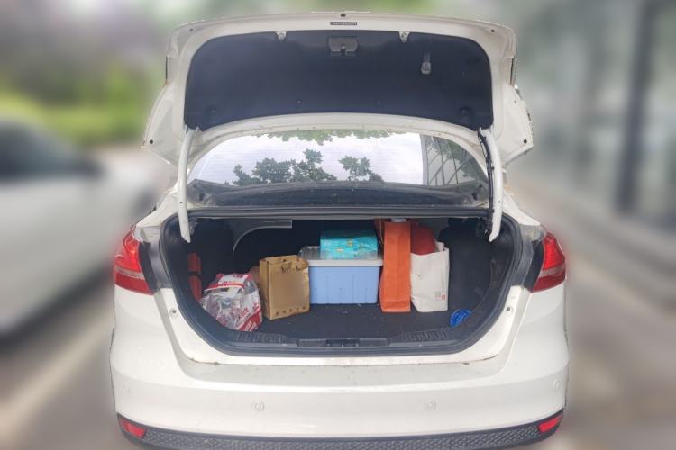Used Ford Focus 2017 Sedan EcoBoost 180 Automatic Elite Model Trunk