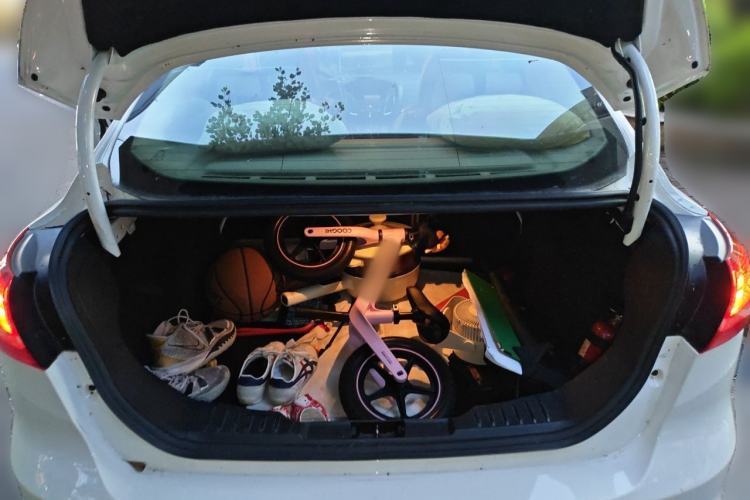 Used Ford Focus 2017 Sedan 1.6L Automatic Comfort Plus SmartDrive Edition Trunk